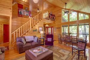 Roomy Riverfront Trout Valley Cabin with Porch!