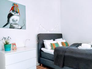 Central 2 bedroom flat for families & calm guests