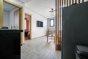 Modern Unit Well located