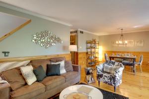 Blue Ridge Getaway with Hot Tub and Seasonal View!