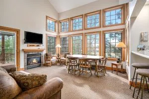 Boyne Mountain Getaway, Unit A - Charlevoix
