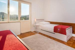 Apartments by the sea Poljica, Trogir - 21041