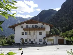 克罗尔公寓酒店 - 施文道