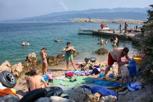 Seaside apartments with a swimming pool Silo, Krk - 21242