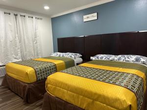 Deluxe Suite room in Bartlett Motel