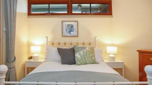 Pine Lodge Pearl Beach
