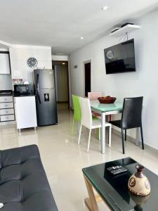 Beautiful apartment in front of the sea