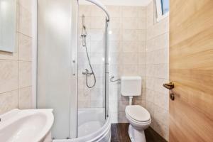 House Jakov
