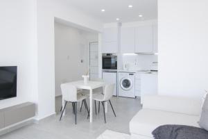 Limnaria 134 Seaview Modern Flat