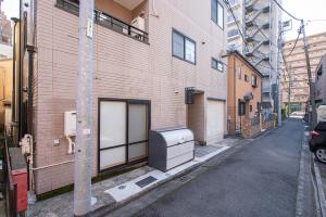 ZAITO Tokyo Luna Lane Inn 菊川駅から徒歩5分
