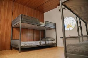 Little Duck Villa - Tiny House near Gedong Putih