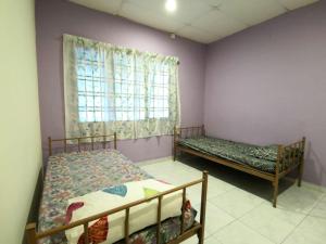 Cosy Homestay Ulu Tiram - Room only