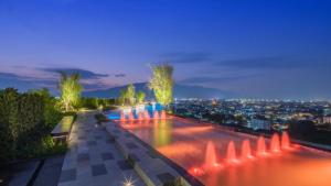 new sky pool gym sauna condo with 1 bedroom in city