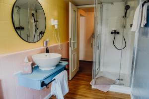 sleepArt room for 2