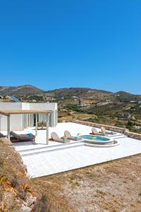 Syros Grace eco-Villa with Jacuzzi & Stuning Views