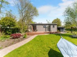 Luxury chalet near Ouddorp with garden - Goedereede