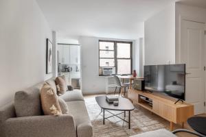 Midtown East 1br w gym wd nr Grand Central NYC-1109
