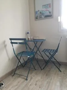 Chambre à 10 minutes du circuit des 24H du MANS et à 5 minutes sortie Autoroute A11 - Fay