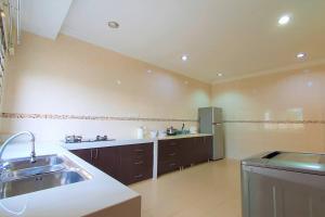 Puchong Semi D Homestay spacious 4 rooms