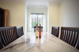 Puchong Semi D Homestay spacious 4 rooms
