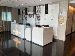 C - Hotel and Suites Doha