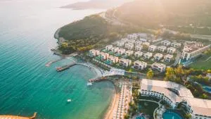 The Norm Collection Door'a Bodrum - Mumcular