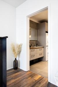 Loft-Style Duplex with Balcony in Downtown Reykjavík