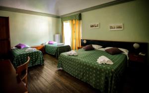 Quadruple Room room in Hotel Villa Bonera