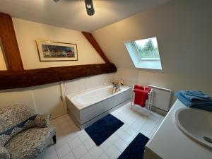 Sejours a la campagne Cottage Vesqueville : Chambre Double Deluxe