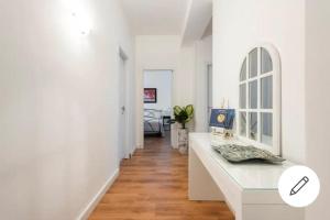 ES - Essential Solution & Emotion Stories (locazione turistica)