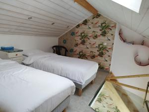 B&B / Chambres d'hotes Chalet de Paris : photos des chambres