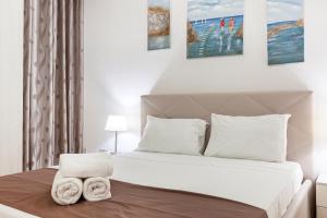 Designer HOME with COMFY SOFA in central Valletta by 360 Estates