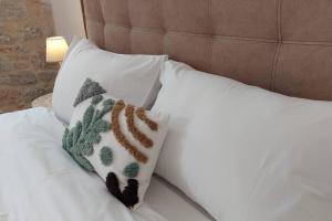 200 year old Kamara Suite with private garden