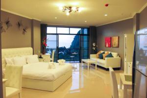 Heaven 7 Panorama Seaview condo at Krabi