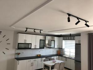 Avieri Apartment