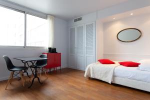 City View Studio 2 room in Agence des Résidences - Studios du Grand Hôtel