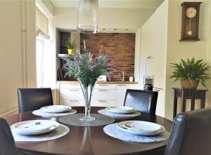 DT apartment, spacious and free parking