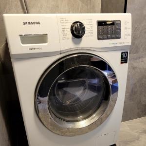 OLDSKOOL TOWN HOUSES 15 minutes walk to LARA beach