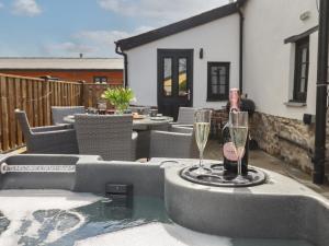 Strawberry Bank - Pipistrelle