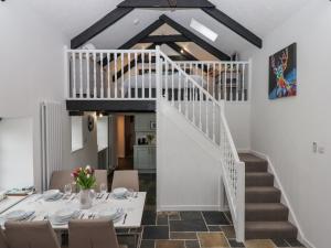 Strawberry Bank - Pipistrelle