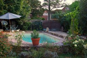 Maisons de vacances Maison quercynoise avec piscine privee : photos des chambres