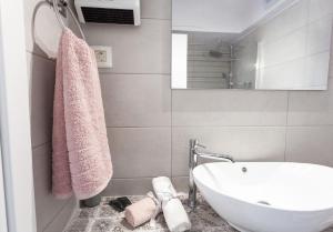 Fedias Luxury flat Psyrri square