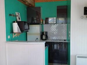 La Maison Bleu du Lac de Céline