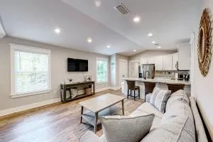 Beach Cottage - Trade Winds Trailer Park