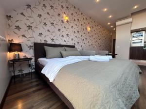 City center , studio apartment , 5 min to the sea