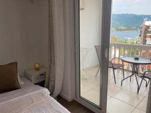 Veselinka Apartments & Rooms