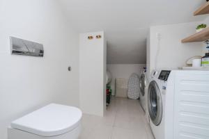 Sea view and More apartment