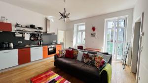 Cozy Retreat with Large Balcony near Schönbrunn