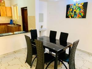 Lux Suites 3 Bedroom Hydro Apartments Nyali