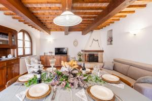 Lajatico Rentals - Casa di Alice nel Borgo